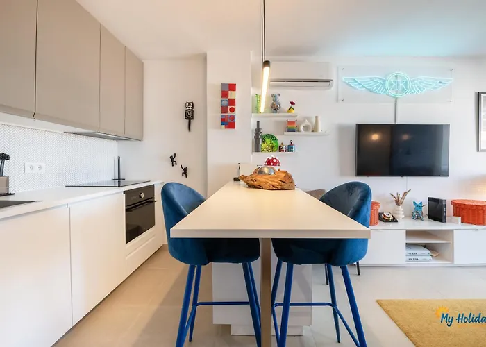 Apartment Rooftop Retreat